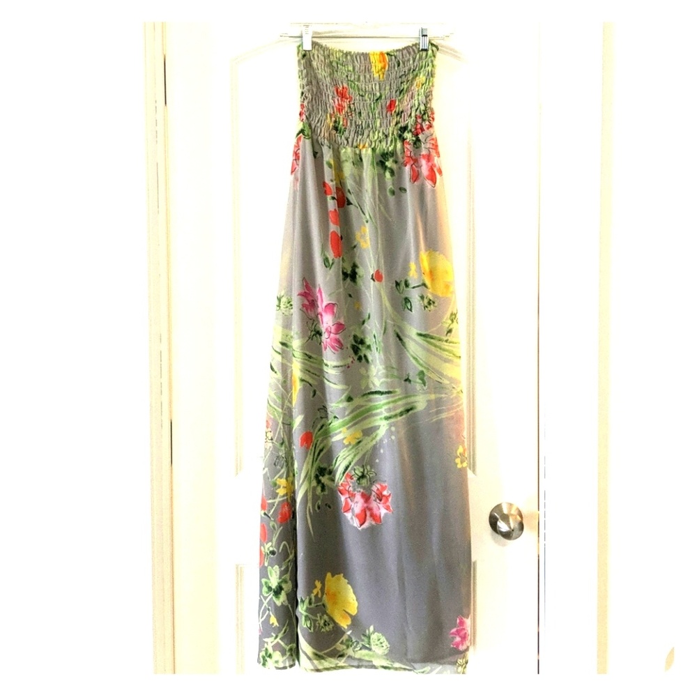Strapless dress